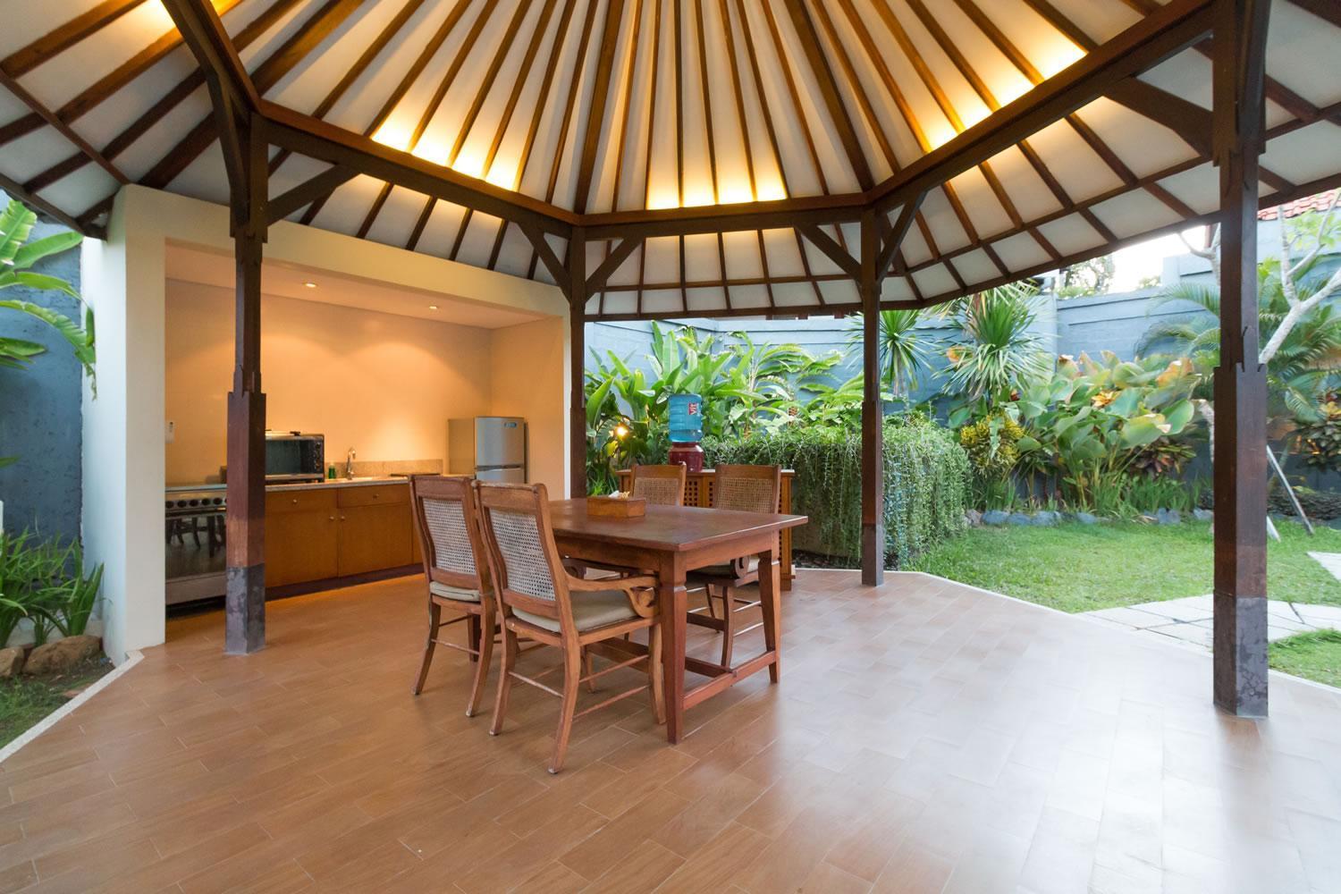 Bali Royal Heritage Villa 塞米亚克 外观 照片