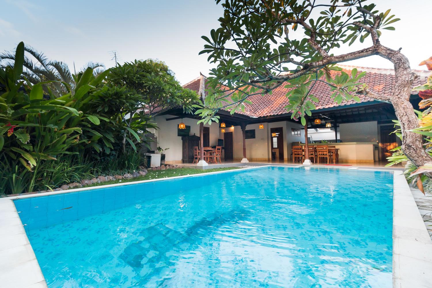 Bali Royal Heritage Villa 塞米亚克 外观 照片